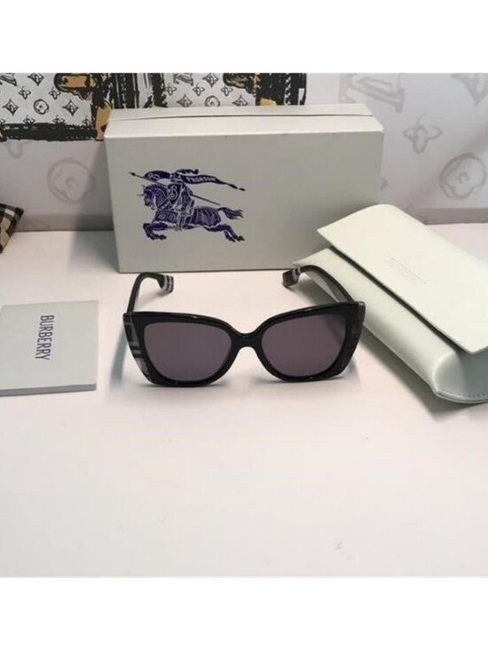 Burberry Meryl Polarized Dark Grey Butterfly Ladies Sunglasses BE4393F 405181 main image 11